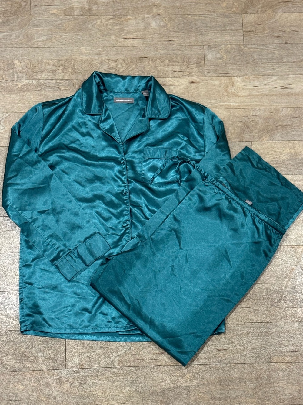 Valerie Stevens Teal Satin Pajama Set Size Medium